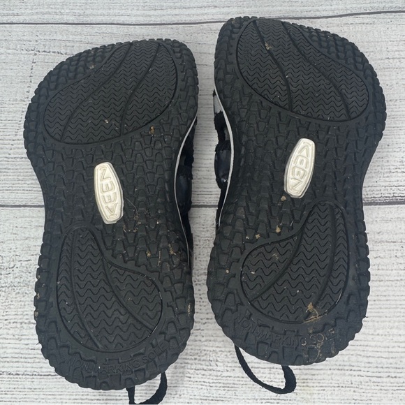 KEEN Stingray Closed Toe Water Sandals Black/Camo Size 11 US Kids - Picture 5 of 5
